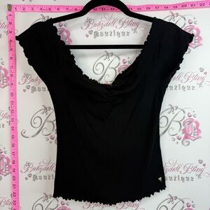 Guess T-shirt ruffle trim hem stretchy Black Short Sleeve Ribbed Tee